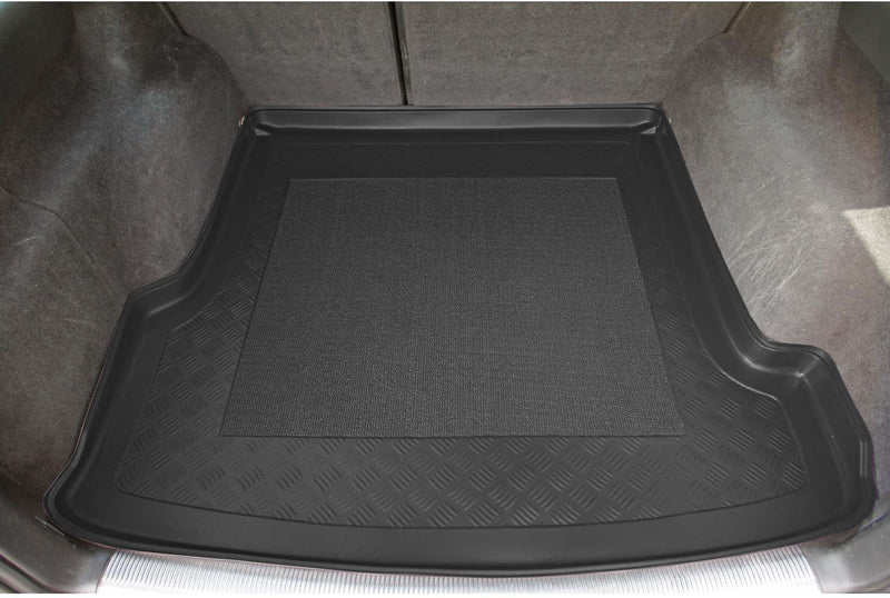 Стелка за багажник Aristar® за Volkswagen Passat B5 Variant / Комби (5 врати) (1996–2005) – съвместима с фейслифт версията