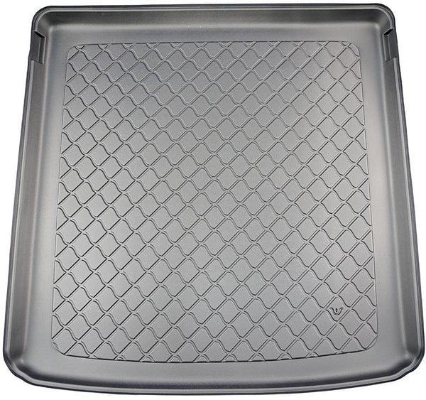 Стелка за багажник Aristar® за Volkswagen Golf VIII / Golf VIII Hybrid mHEV Kombi (от 2020) – за багажник в горно положение