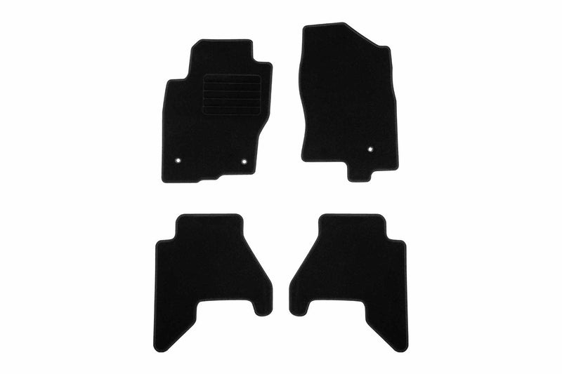 Мокетни стелки Rigum за Nissan Navara (2010–2016), 4 части, черни
