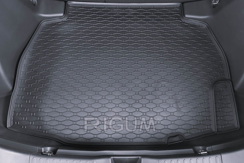 Гумена стелка за багажник Rigum за Toyota C-HR Hybrid (2024+) долно положение