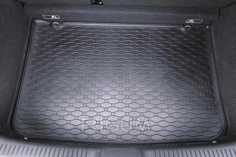 Гумена стелка Rigum за багажник за Renault Clio хечбек (2012+)