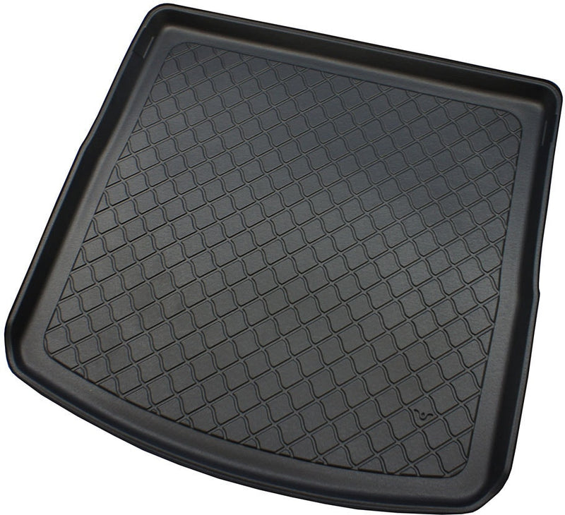 Стелка за багажник Aristar за Seat Leon III 5F ST / Leon X-Perience Kombi 5 врати (2014–2020)