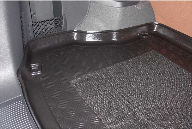 Стелка за багажник Aristar за Kia Sorento I SUV 5-врати (2002–2009)