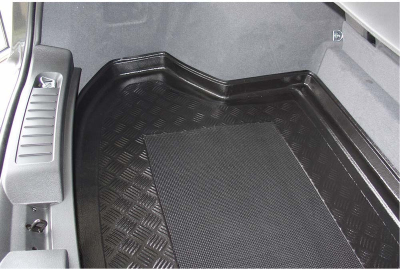 Стелка за багажник Aristar за Fiat Croma II Комби (2005–2010) – долно положение на багажника