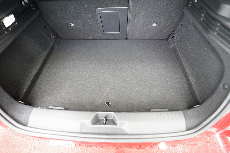 Стелка за багажник Aristar Guardliner за Opel Astra VI L Хечбек 5 врати (2022+) Plug-in хибридна версия