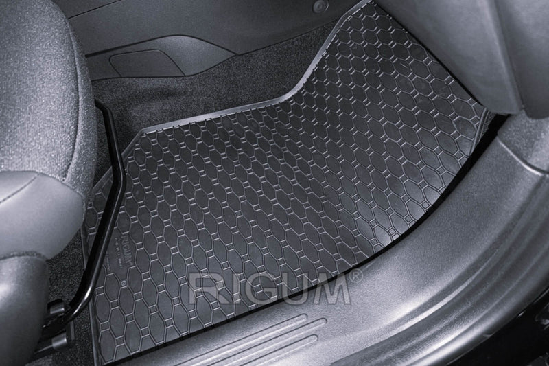 Ταπέτα από καουτσούκ Rigum για VW Polo (2001-2006)