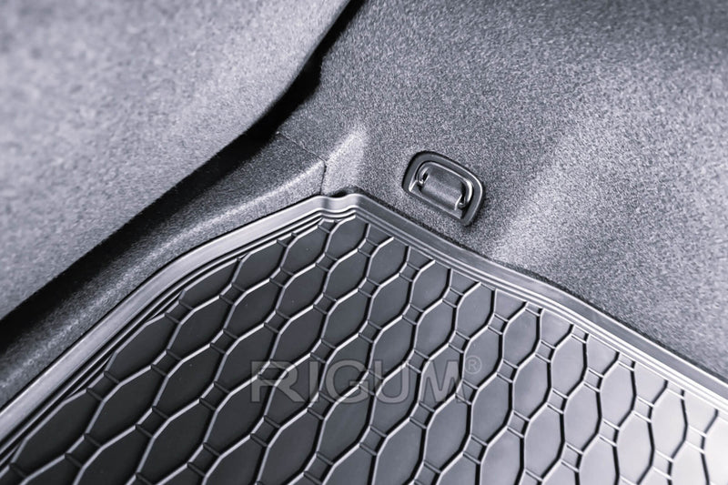 Гумена стелка Rigum за багажник за Audi A3 Седан (2012-2023г.)