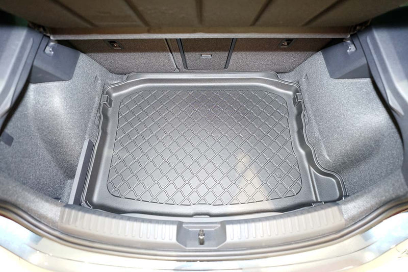 Стелка за багажник Aristar за Seat Leon IV KL Hatchback 5 врати (2020+), долно положение, без подвижен под
