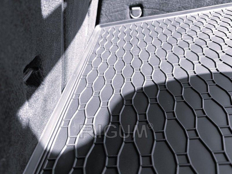 Гумена стелка за багажник Rigum за Mercedes GLC Coupe C253 (2015-2022)