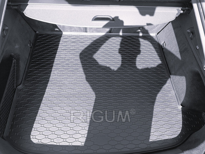 Гумена стелка за багажник Rigum за Mercedes GLC Coupe C253 (2015-2022)