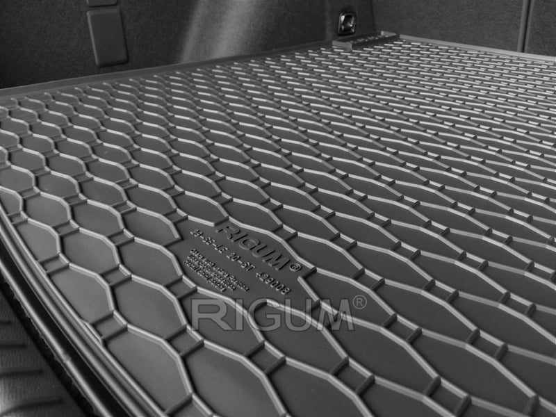 Гумена стелка за багажник Rigum за Seat Leon ST (2020+) горно или долно положение