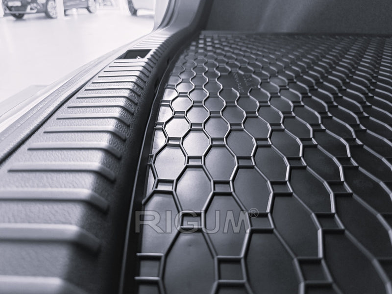 Гумена стелка за багажник Rigum за Skoda Karoq 4x4 / Seat Ateca 4x4 (2017+)