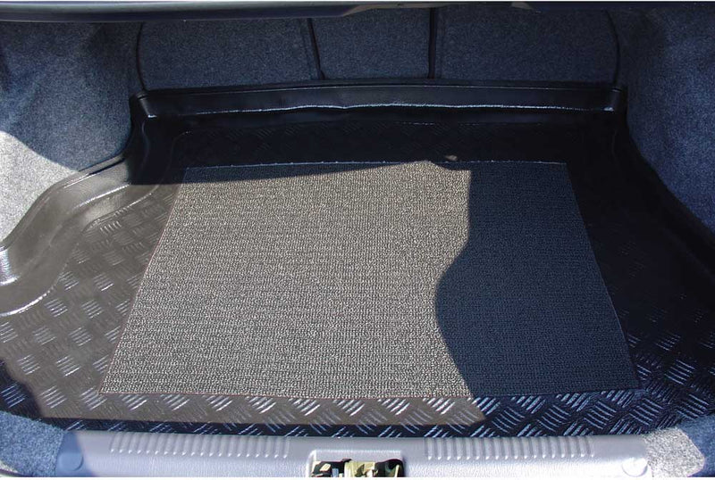 Стелка за багажник Aristar за Subaru Impreza II Sedan (2003–2007) след фейслифт