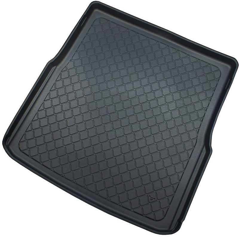 Стелка за багажник Aristar® за Volkswagen Passat B8 Variant / Комби (5 врати) (2014+)