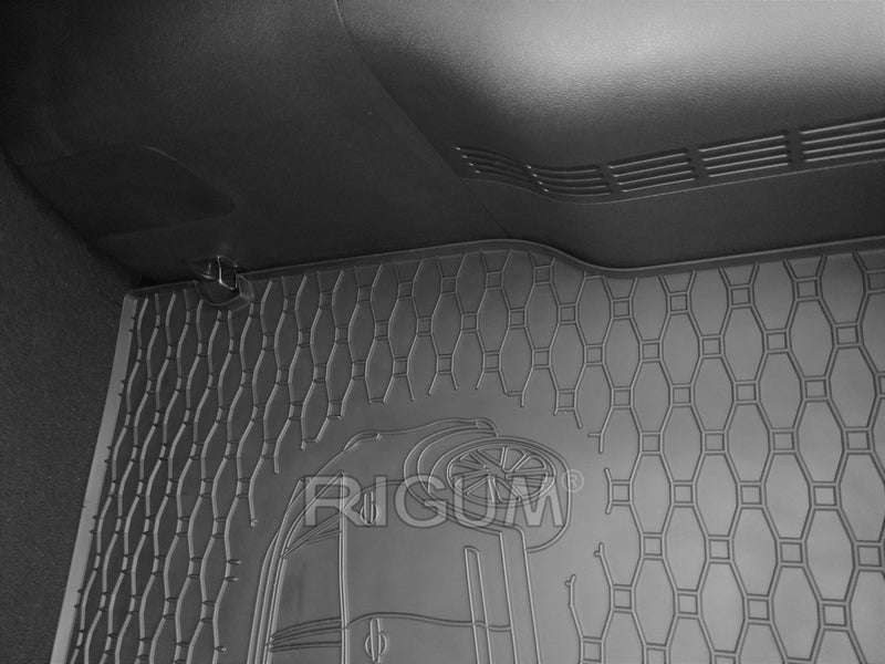 Гумена стелка Rigum за багажник за KIA Niro (2016+) с щампа на автомобила