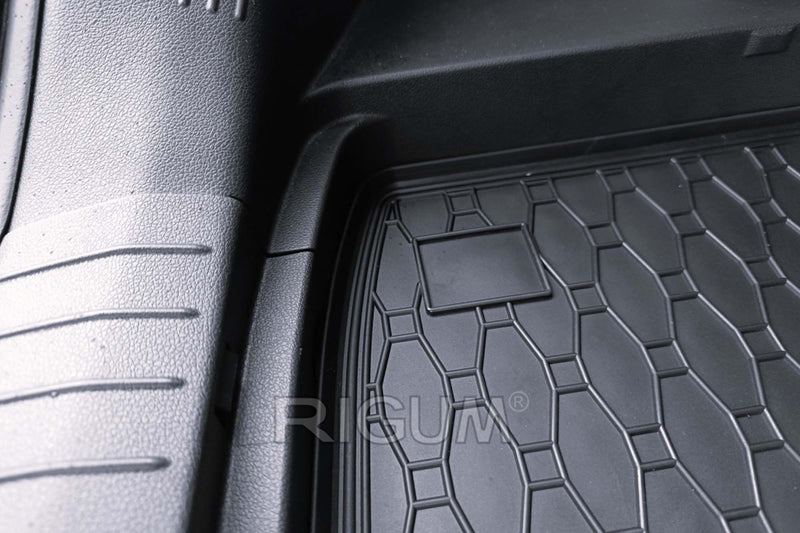 умена стелка Rigum за багажник за Hyundai Kona (2017+) долно положение