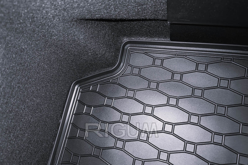 Гумена стелка за багажник Rigum за Ford Fiesta хечбек (2017+)