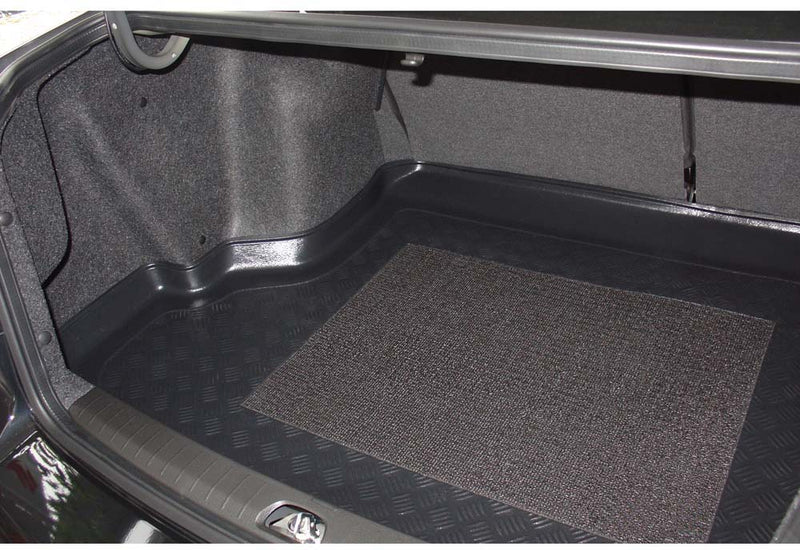 Стелка за багажник Aristar Standard за Suzuki SX4 Седан 4 врати (2007 – 08.2013)