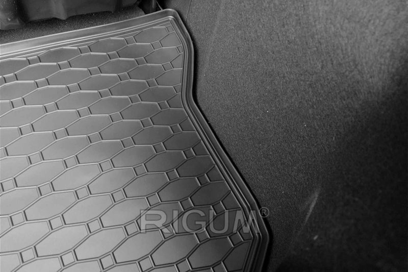 Гумена стелка за багажник Rigum за Citroen C1, Peugeot 108, Toyota Aygo (2014+г.)