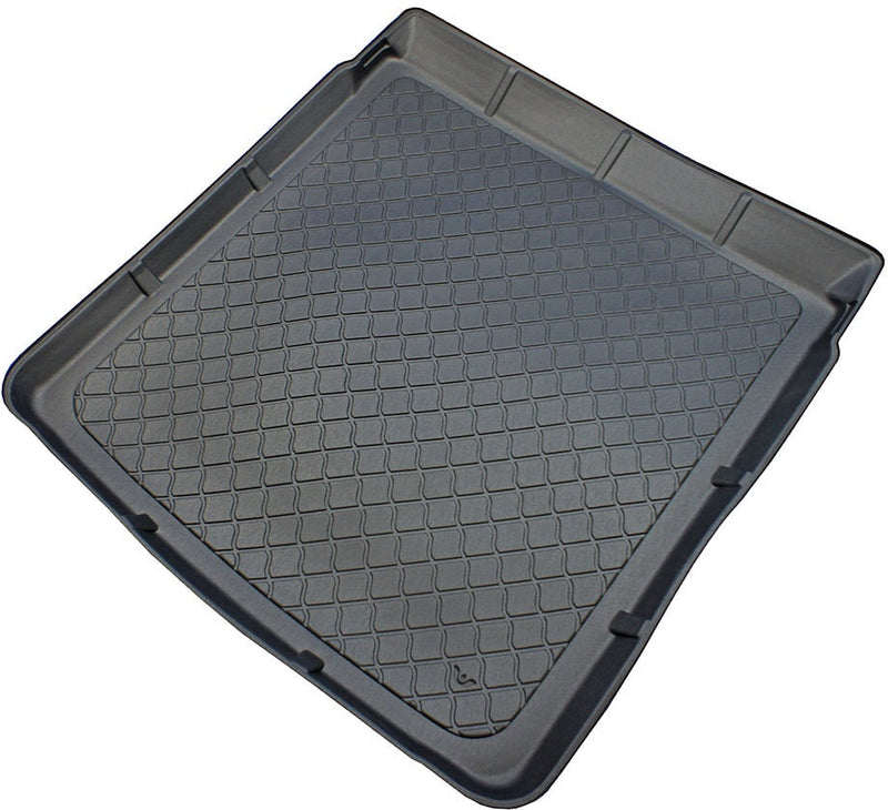 Стелка за багажник Aristar® за Volkswagen Passat CC Купе (5 врати) (2008–2016)