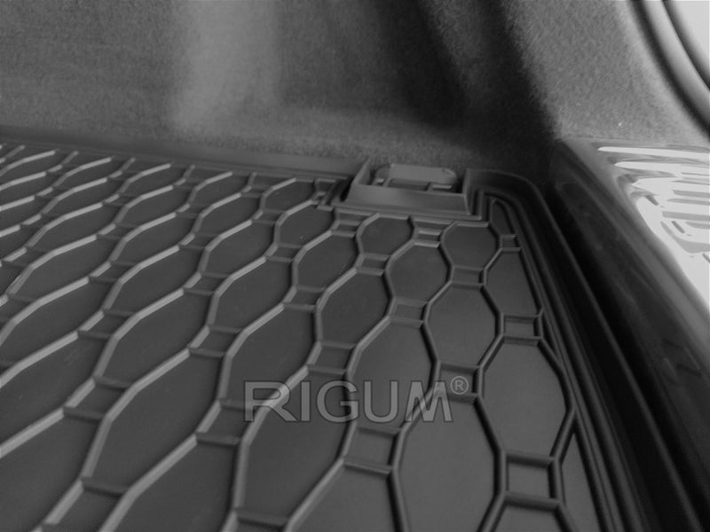Гумена стелка за багажник Rigum – За Audi Q8 (2019+)
