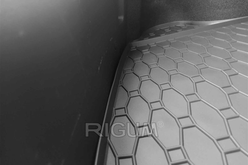 Гумена стелка за багажник Rigum за Mazda 3 хечбек (2013-2018)
