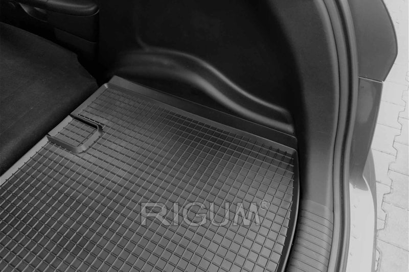 Гумена стелка Rigum за багажник за Hyundai ix20 (2010–2019) и KIA Venga (2009–2017) горно/долно положение