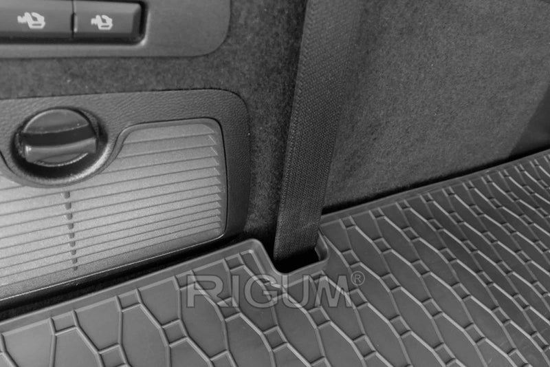 Гумена стелка Rigum за багажник за Ford Galaxy 5 места (2015+) с щампа на автомобила, черна