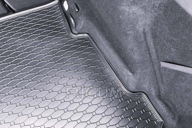 Гумена стелка Rigum за багажник за Ford Mondeo седан (2007+) с малка резервна гума