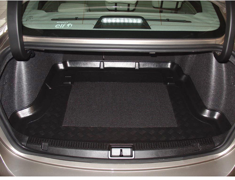 Стелка за багажник Aristar за Renault Fluence Седан 4-вр. (2009+)