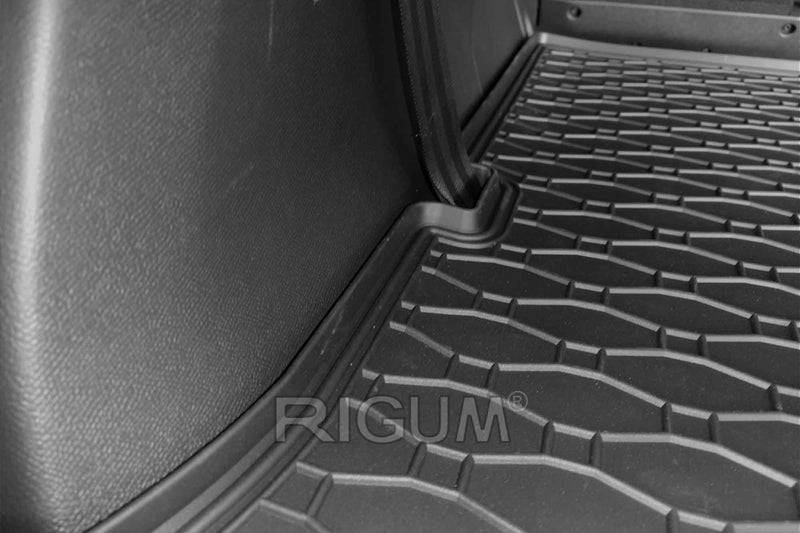 Гумена стелка Rigum за багажник за Peugeot 5008 (2017+)
