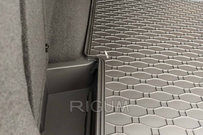 Гумена стелка за багажник Rigum за Mitsubishi Space Star (2019+)