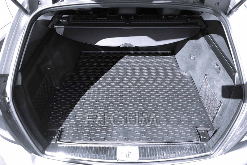 Гумена стелка за багажник Rigum за Mercedes C класа S204 комби (2007+)
