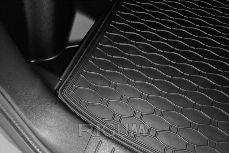 Гумена стелка за багажник Rigum за Suzuki Vitara (2015+), Vitara Hybrid (2020+)