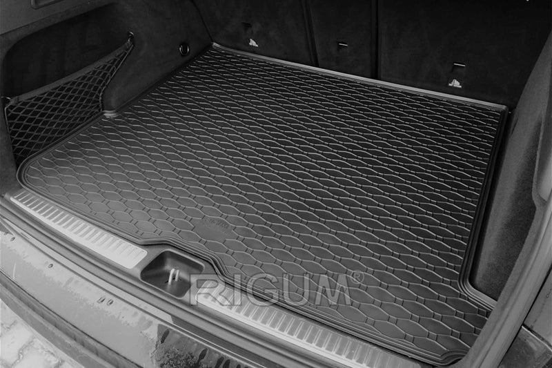Гумена стелка за багажник Rigum за Mercedes GLC SUV X253 (2015-2019)