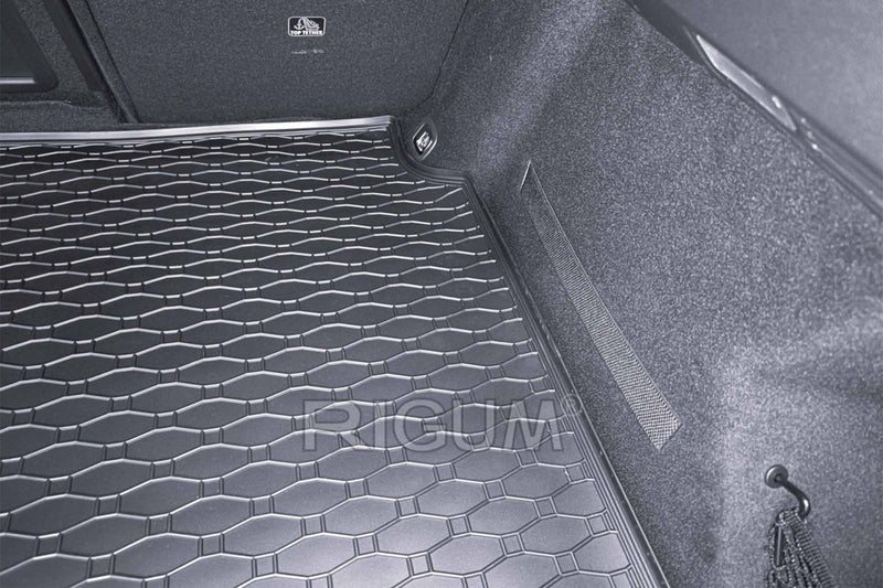 Гумена стелка Rigum за багажник за Peugeot 508 комби (2019+)