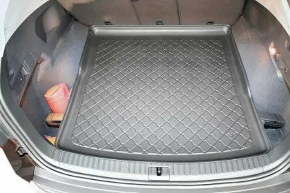 Стелка за багажник ARISTAR за Volkswagen Tiguan II Allspace (2017+) – 5/7 места, трети ред свален, под в горно положение