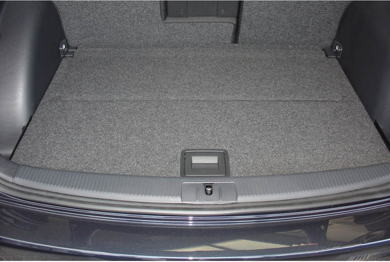 Стелка за багажник ARISTAR за VW Golf V (1K Plus) (01.2005 – 2009), Хечбек (5 врати) със седалки и за версия Plus, задният ред седалки е преместен максимално назад – горно положение
