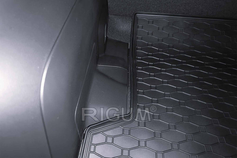 Гумена стелка за багажник Rigum за Subaru Impreza/ XV (2018+)