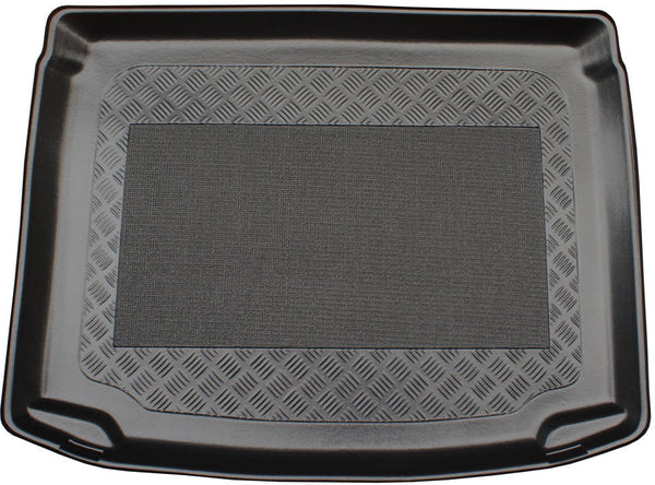 Стелка за багажник ARISTAR за VW Golf V Plus (01.2005 – 2009), Хечбек (5 врати), с долно положение на багажника (без двоен под – временна резервна гума)