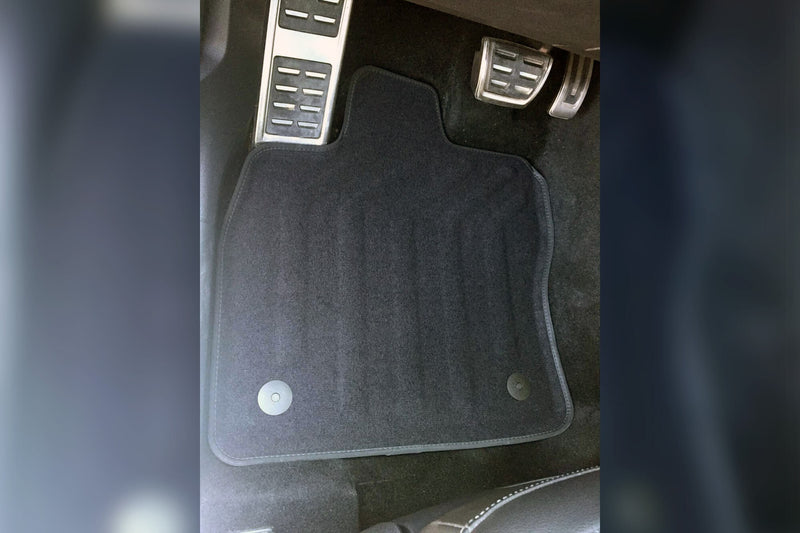 3D Мокетни стелки Gumarny Zubri за Audi Q3 (2018+) 4 части, черни