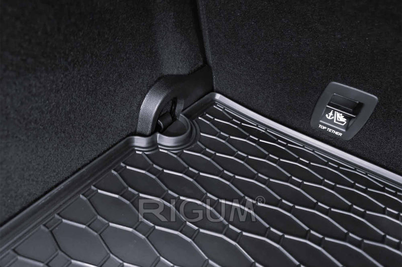 Гумена стелка Rigum за багажник съвместима с Renault Megane Grandtour (2016+), горно положение