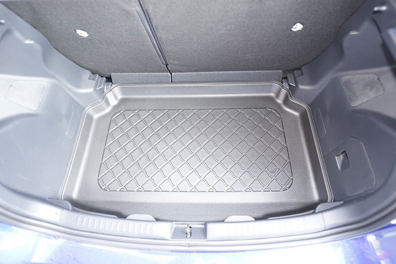 Стелка за багажник Aristar за Toyota Yaris IV Hybrid XP210 (от 09.2020), хечбек (5 врати), багажник в долно положение без двоен под