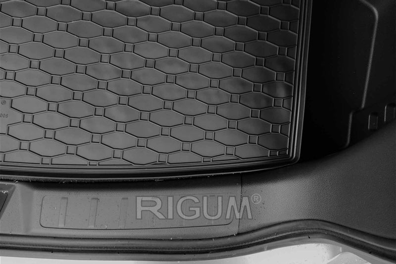 Гумена стелка за багажник Rigum за Mitsubishi Eclipse Cross PHEV (2021+)