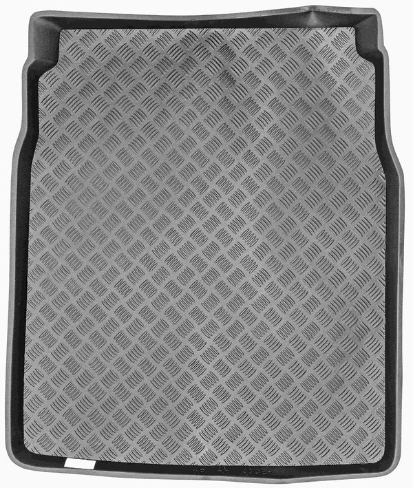 Стелка за багажник MIX-PLAST за Volkswagen Passat B5 седан (1996–2005)