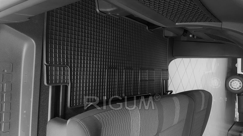 Гумени стелки Rigum за Peugeot Expert (2016+), 5 места, втори ред, 1 част, черна