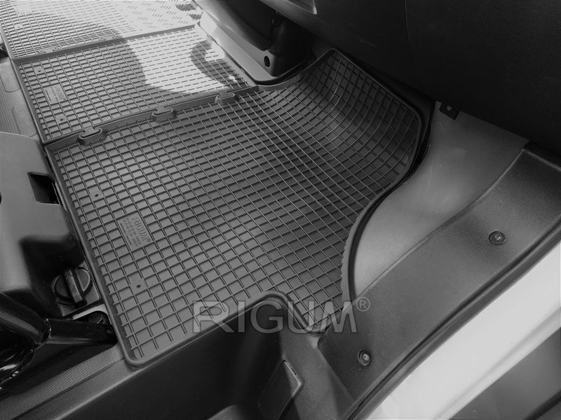 Гумени стелки Rigum за Peugeot Boxer (2006–2014), 3 части, черни