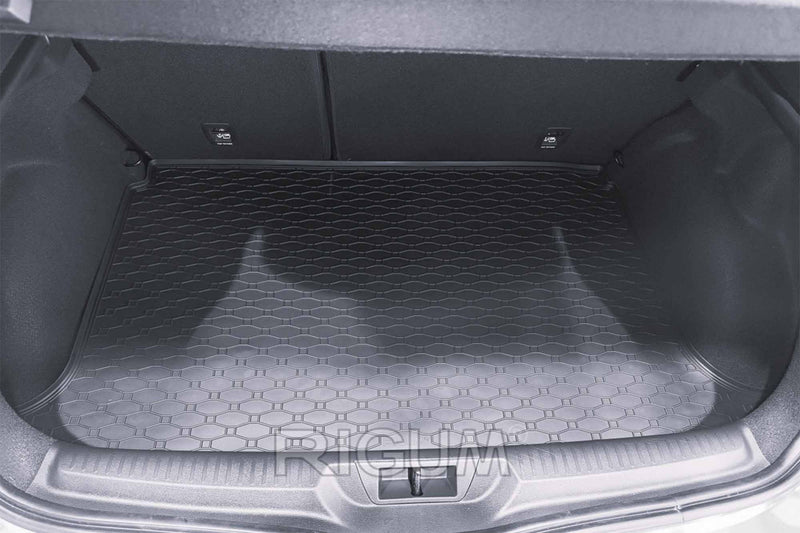 Гумена стелка Rigum за багажник за Renault Megane хечбек (2016+)