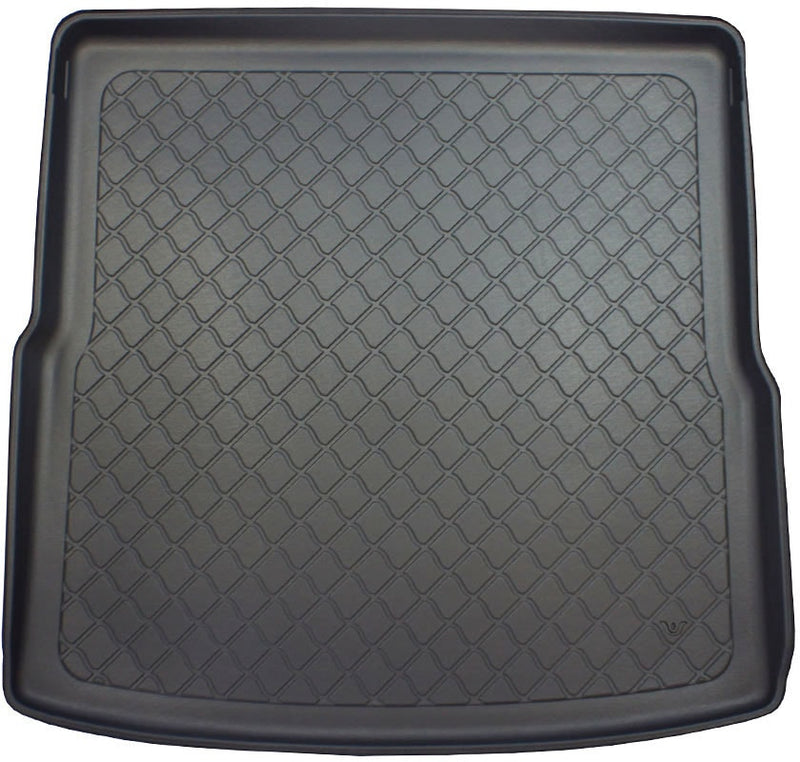 Стелка за багажник ARISTAR за VW Golf V Variant (1K) (06.2007 – 2009), Комби (5 врати), с равен товарен под