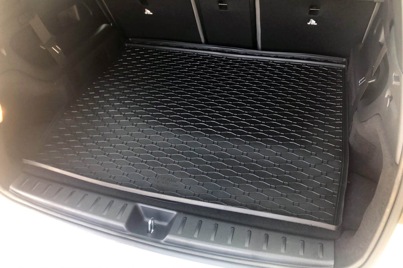Гумена стелка за багажник Rigum за Mercedes EQB X243 (2022+) и GLB X247 (2019+)